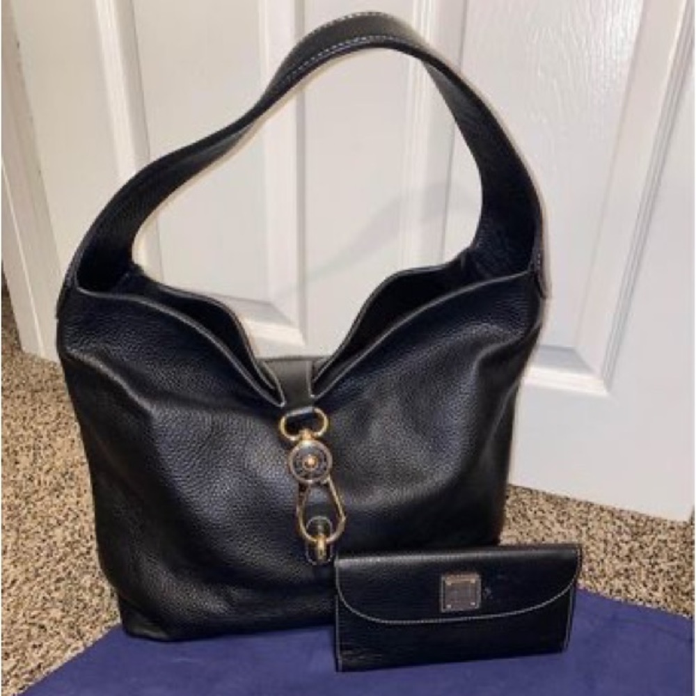 Dooney & Bourke purse